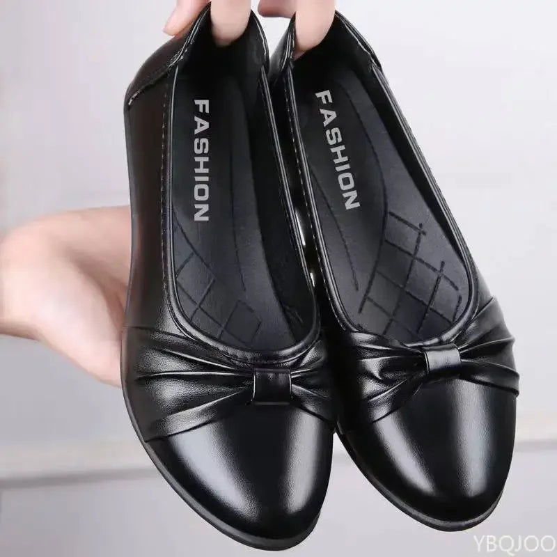 Low heeled light mom Shoes Waterproof Bow Flats Soft soled comfort Women's shoe Casual non slip leather shoes Zapatos Mujer